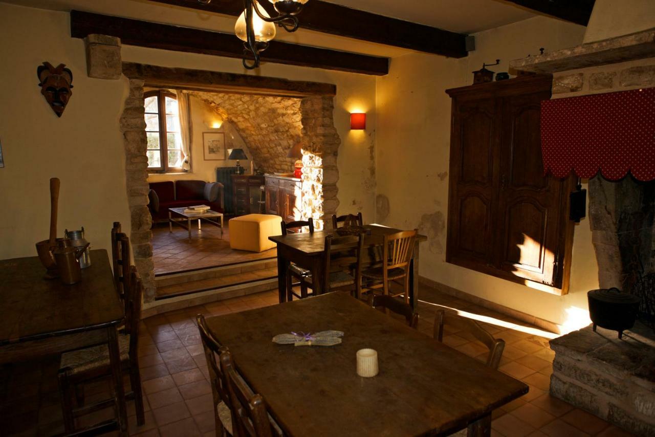 Maison De Dame Tartine Issirac ภายนอก รูปภาพ
